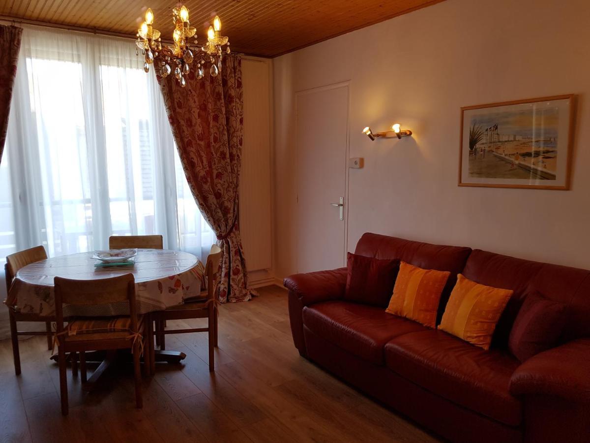 Appartement Vue Sur Mer 莱萨布勒-多洛讷 外观 照片