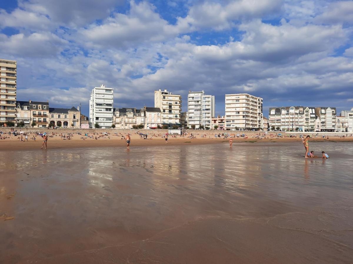 Appartement Vue Sur Mer 莱萨布勒-多洛讷 外观 照片